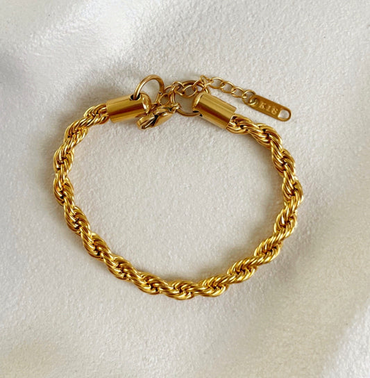 Celine Chain Bracelet